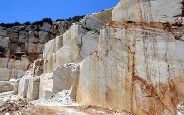 geo Ondulato Marble quarry